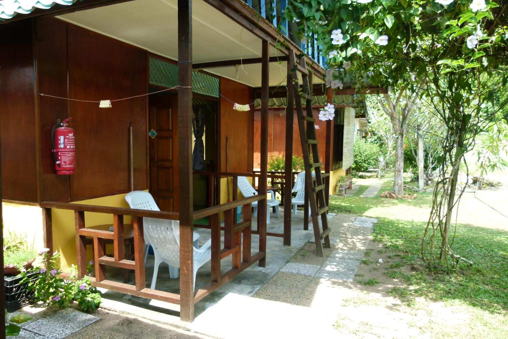 Cheers Garden Chalet Kampong Ayer Batang Екстер'єр фото